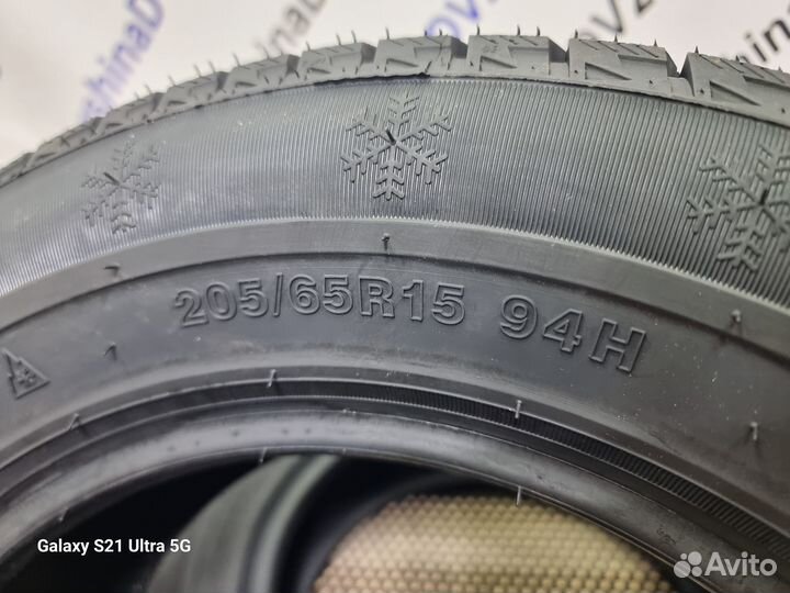 Hilo Arctic S-8 205/65 R15 94H