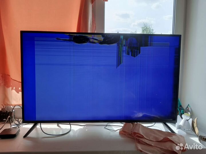 Телевизор на запчасти