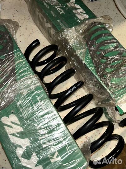 Пружины Мерседес W203 новые