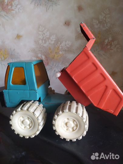 Игрушечная машина СССР