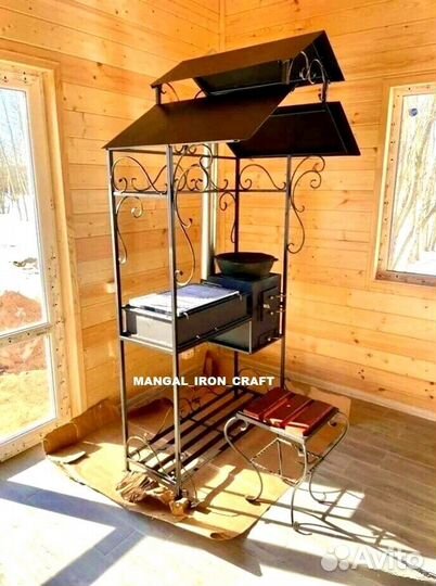 Мангал с крышей