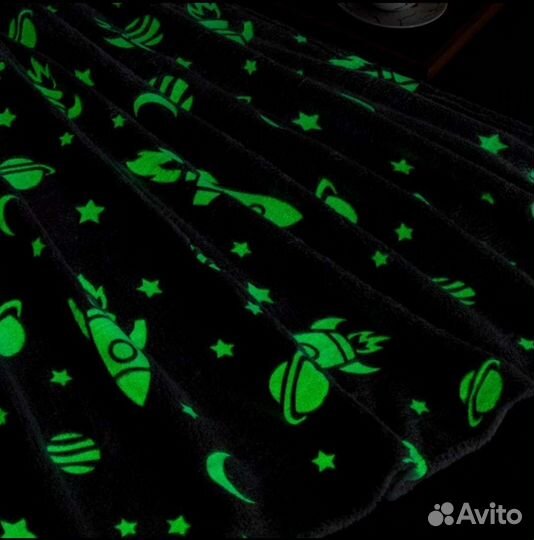 Плед светящийся в темноте Космос