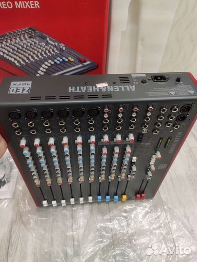 Микшерный пульт allen heath zed 12fx
