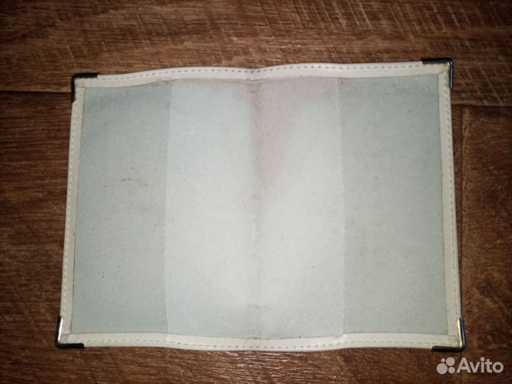 Обложка на паспорт кожаная б/у