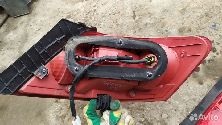 Задний фонарь Toyota mark x grx 120