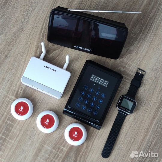 Кнопка вызова официанта с часами, табло, усилитель