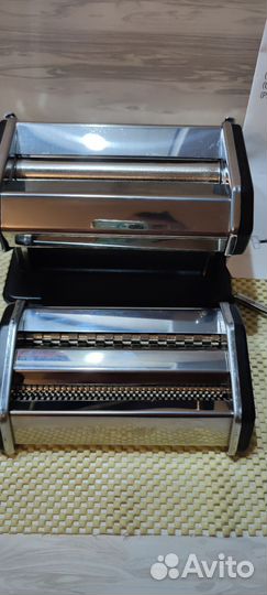 Лапшерезка 150 мм. настольная механическая