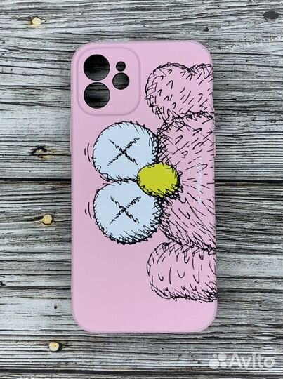 Чехлы для iPhone 12