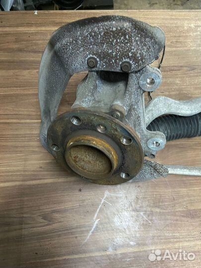 Кулак поворотный BMW F30 задний привод