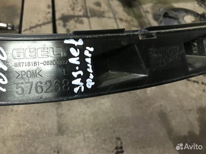 Кронштейн заднего бампера левый Geely Emgrand EC7