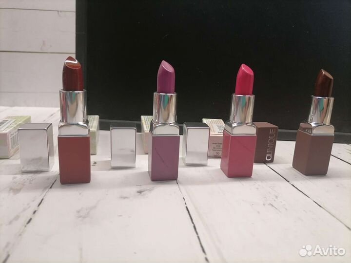 Увлажняющая помада для губ Clinique т 2, 16, 22,30