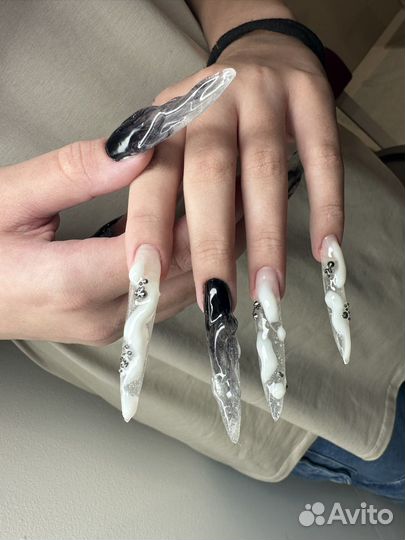 Маникюр и наращивание ногтей