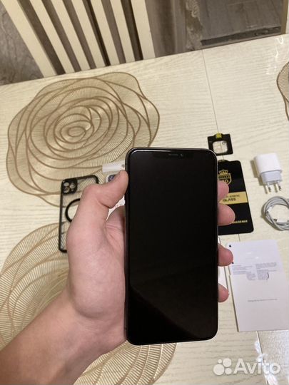 iPhone 11 Pro Max, 64 ГБ