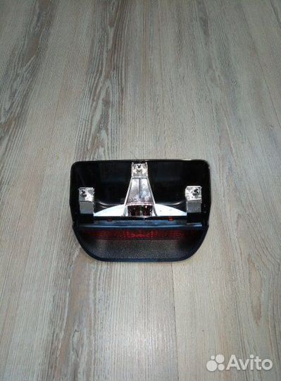 Стоп-сигнал Фонарь Nissan terrano D10