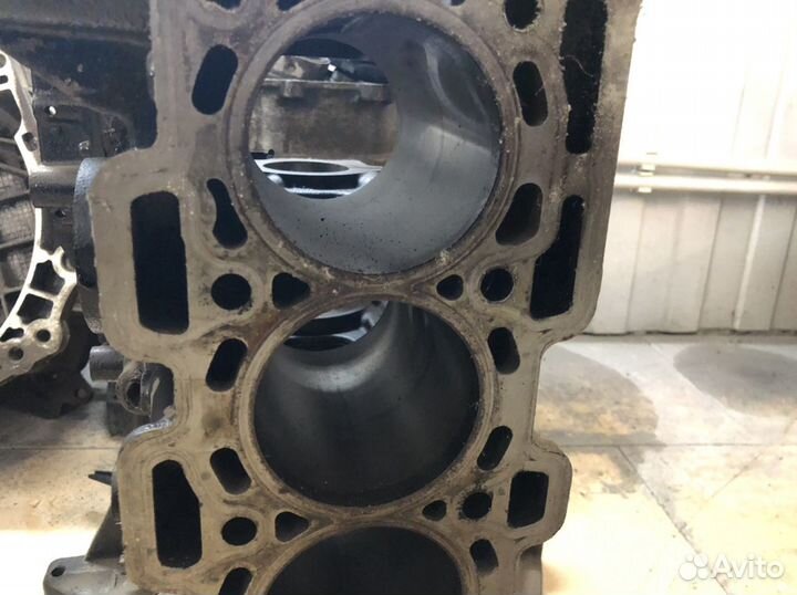 Продаю блок двигателя Рено к9к 836