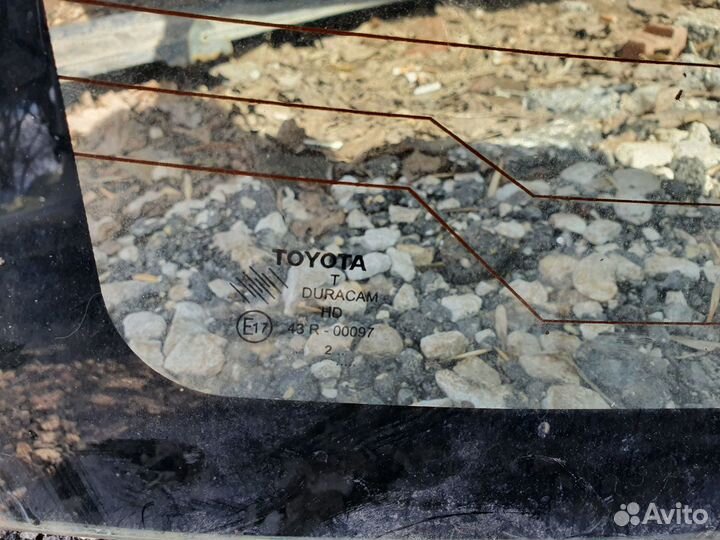 Тойота королла 120 стекло заднее