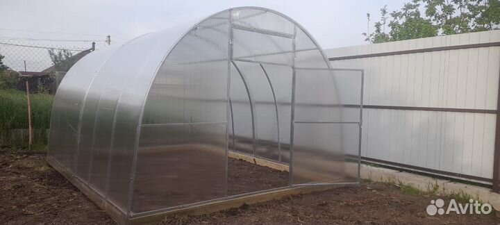 Теплица арочная Южанка