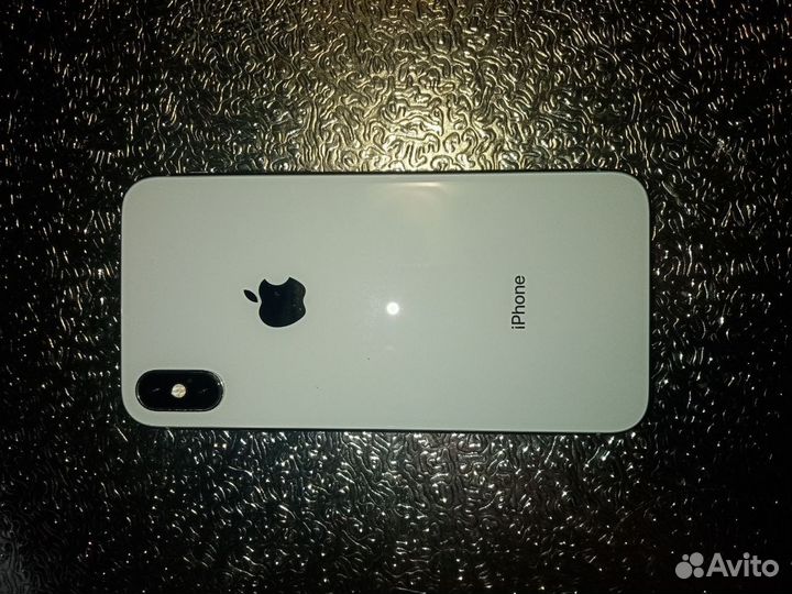 Телефон iPhone 10