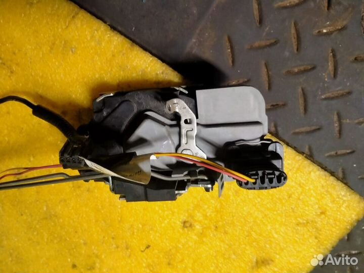 Замок двери задней правой Datsun mi-Do