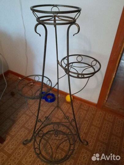 Подставка для цветов