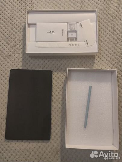 Планшет Samsung Galaxy Tab S6 Lite Wi-Fi + cтилус
