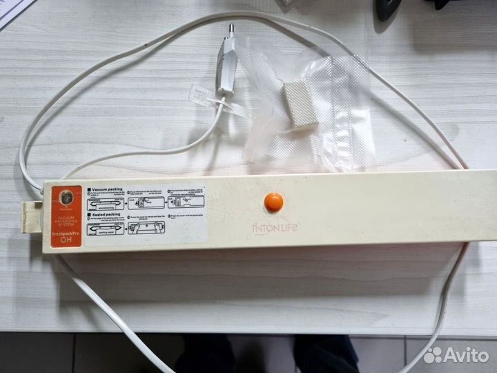 Вакуумный упаковщик Tinton Life