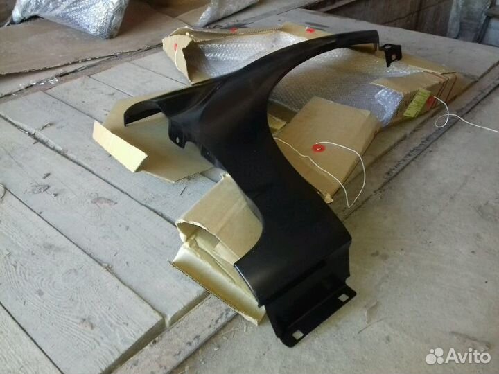 Крыло правое Fiesta 08- Тайвань