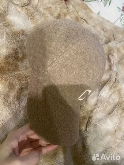 Зимняя теплая кепка