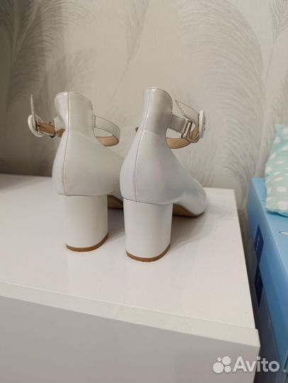 Туфли женские