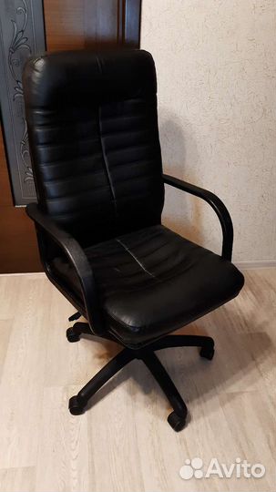 Офисное кресло бу