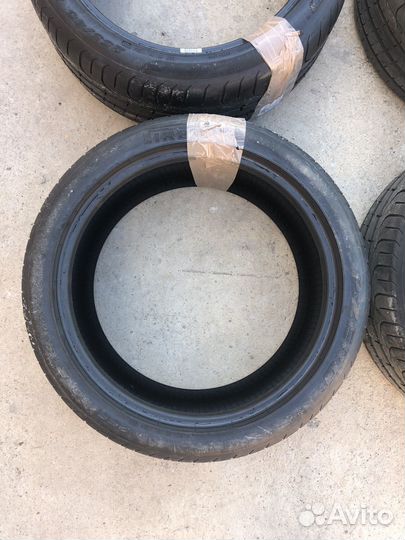 Pirelli P Zero 255/40 R19 100Y