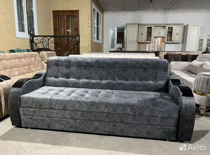 Прямой диван в наличии