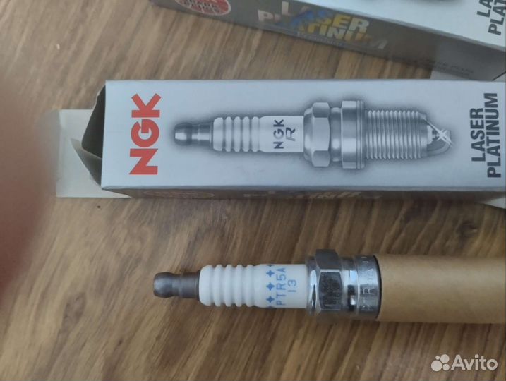 Свечи зажигания Ngk 2467 PTR5A-13 Платина