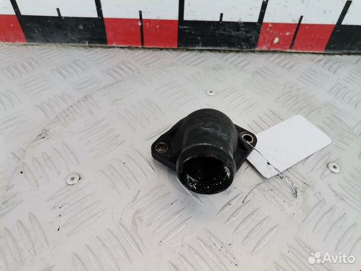 Корпус термостата Audi A6 4A/C4 1996 030121121B