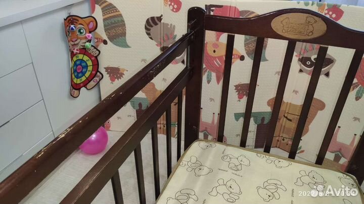Детская кроватка