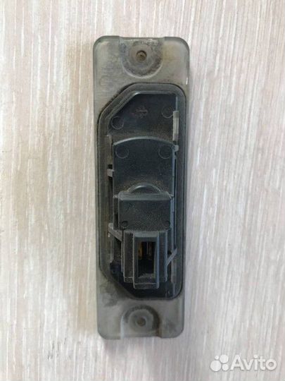 Фонарь подсветки номера Nissan Almera