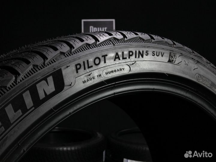 Michelin Pilot Alpin 5 295/35 R21 и 285/40 R20 101V