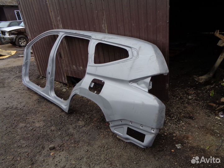 Mitsubishi pajero sport 3 Крыло заднее с порогом L