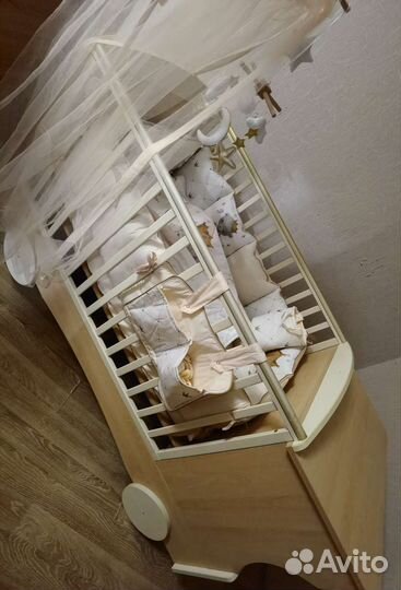 Комплект в детскую кроватку 32 в 1