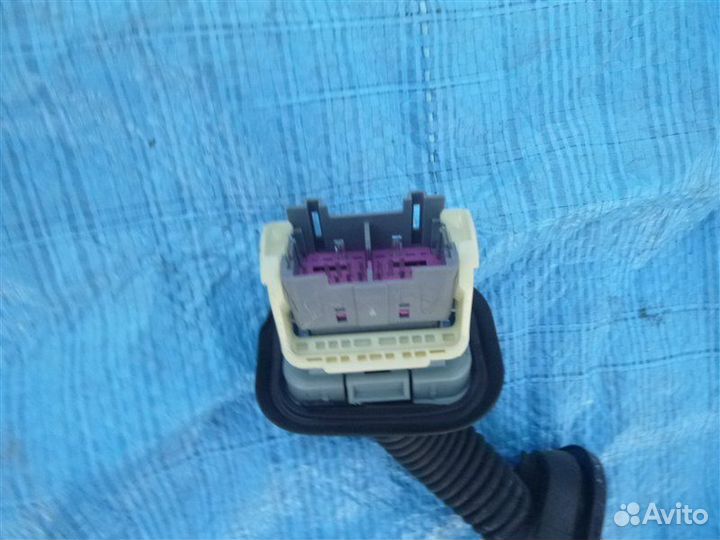 Коса правая Ford Mustang 1ZV 6G974AA 2007