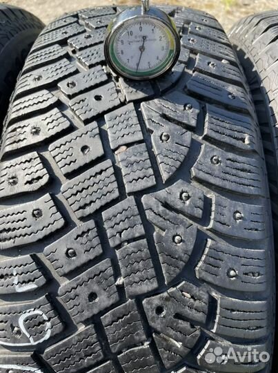 Continental IceContact 2 SUV 215/65 R16