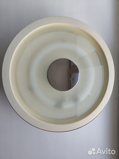 Люстра в стиле Hi-Tech