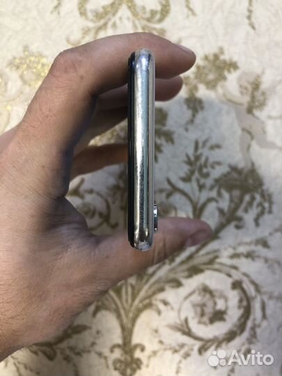iPhone X, 64 ГБ