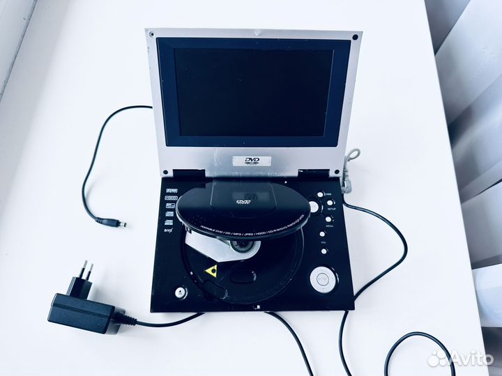 Портативный DVD проигрыватель с чехлом