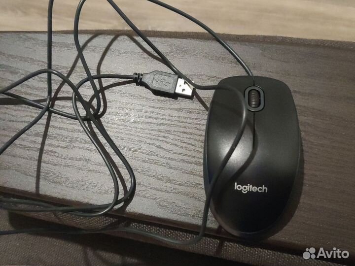 Мышь Logitech b100