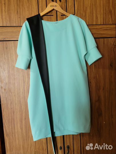 В хорошем состоянии ткань плотная но легкая