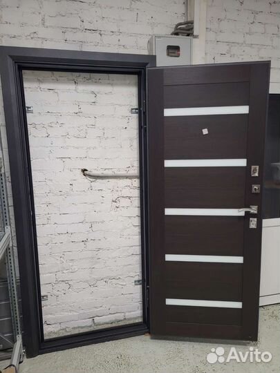 Двери входные металлические