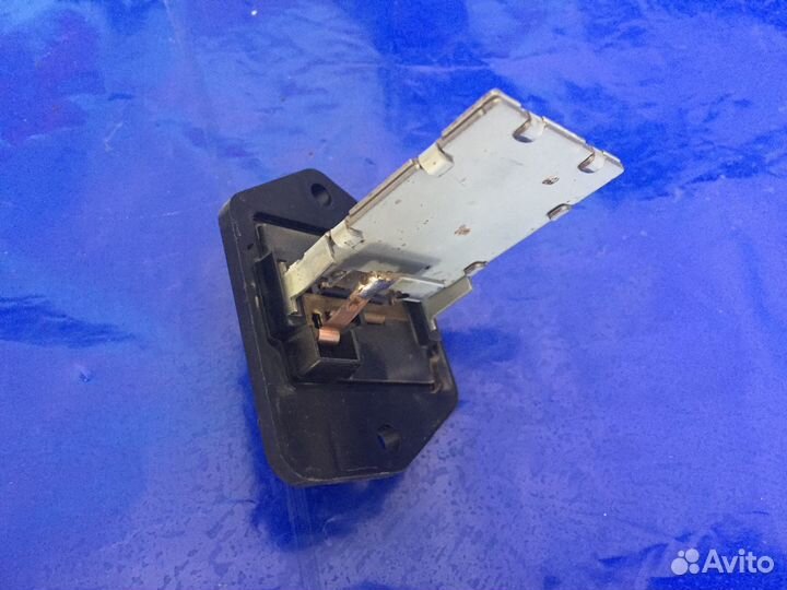 Резистор отопителя Solaris/Rio/Veloster 971281R000