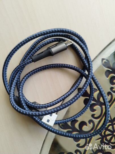 Шнур для зарядки телефона