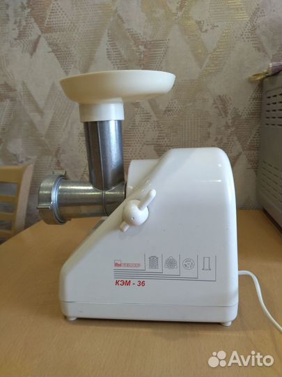 Мясорубка электрическая